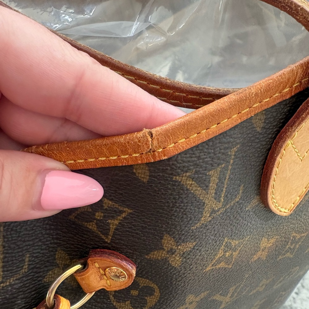 Louis Vuitton Monogram Neverfull MM Tote - Picture 15 of 15